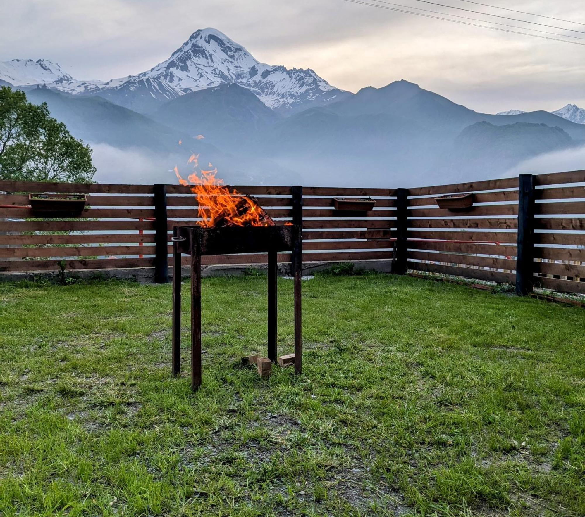 Cottage Caucasus Stepantsminda Exterior photo