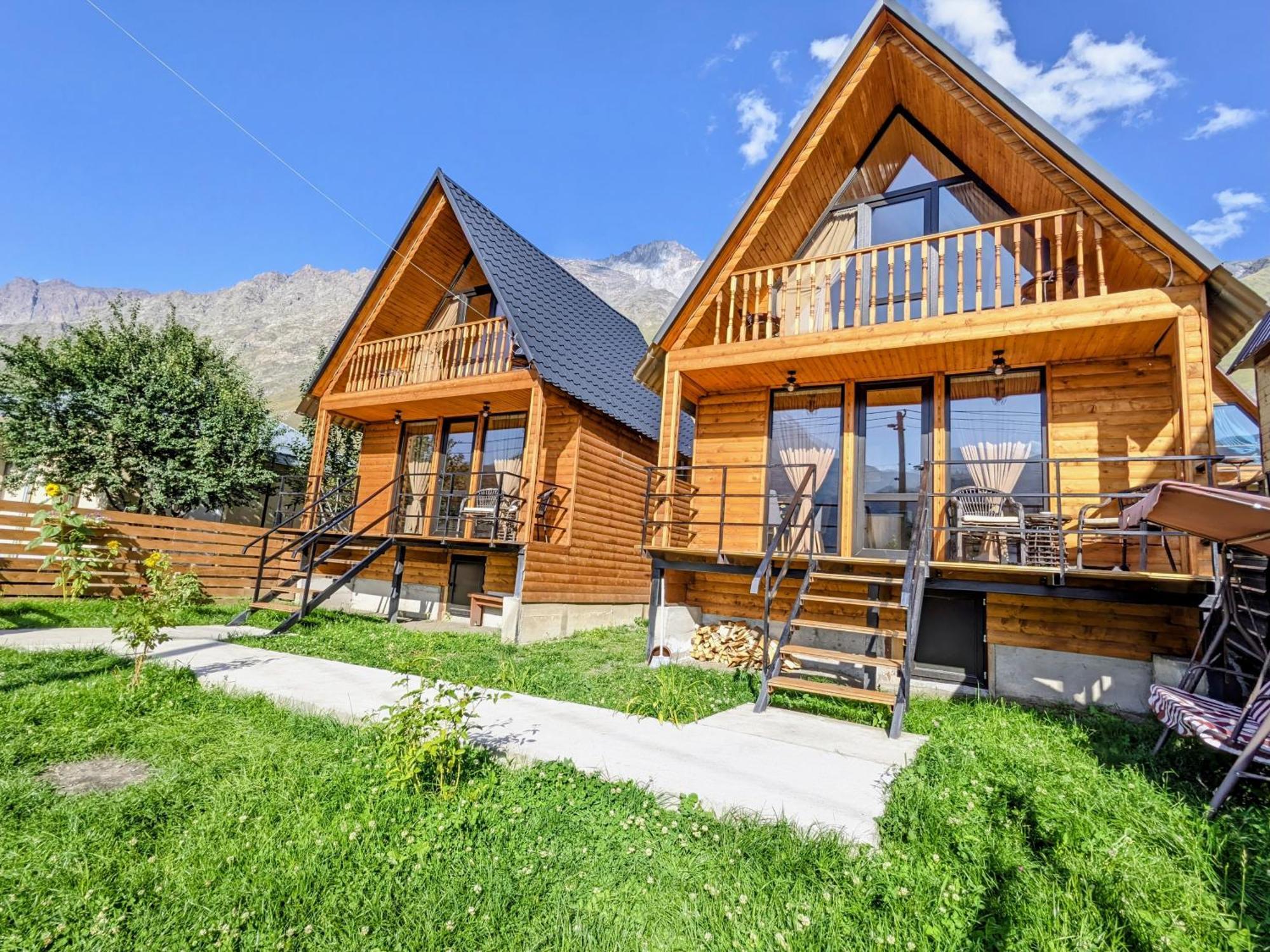 Cottage Caucasus Stepantsminda Exterior photo